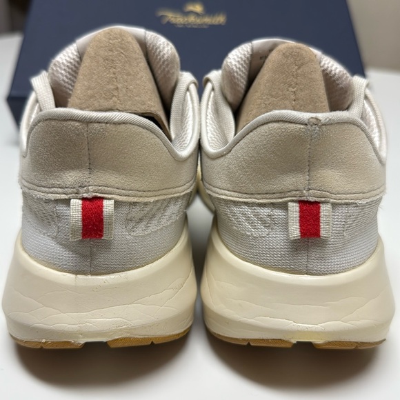 ✨ Tracksmith Eliot Runner ✨ in Ivory / Navy Unisex Men's 5.5 Women's 7 - Picture 10 of 17